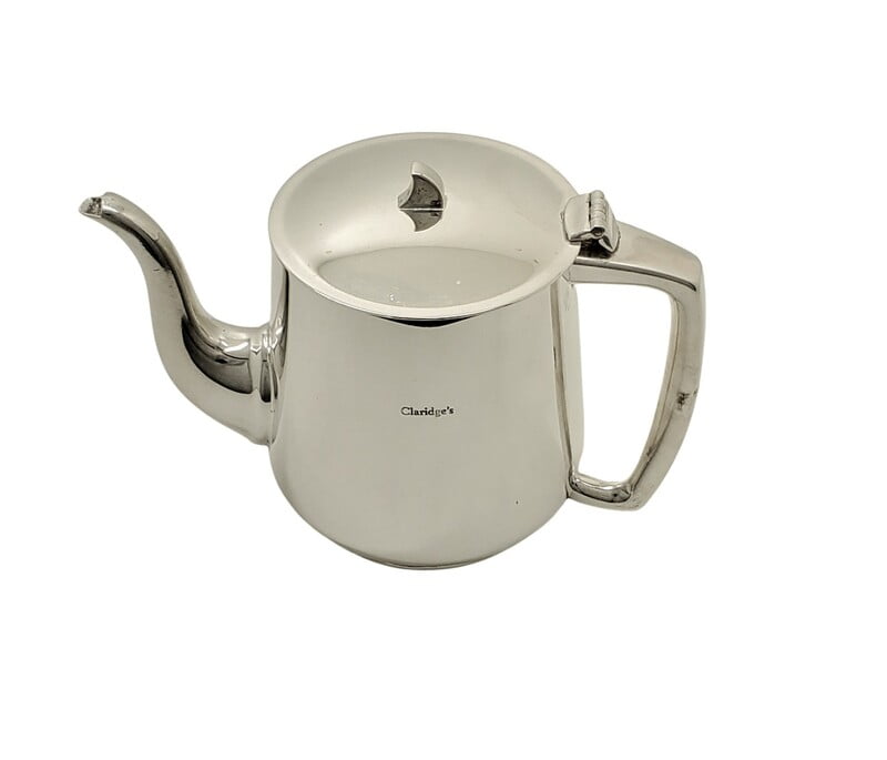 Tea kettle with long clearance spout